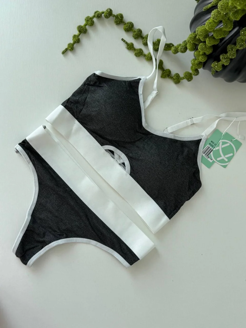 Комплект жіночої білизни (топ+трусики) зі вставкою графіт, one size 9486